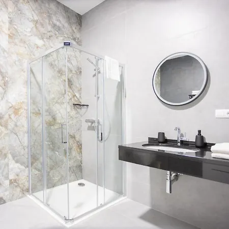 Royal * Liptovský Mikuláš