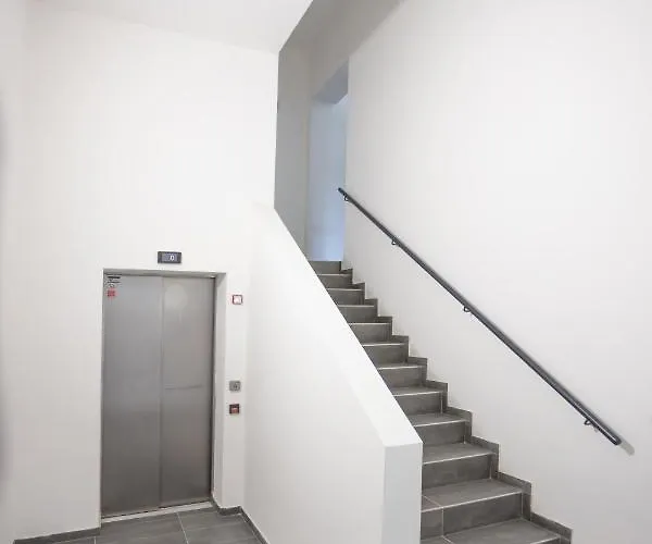 Daire Royal Liptovský Mikuláš